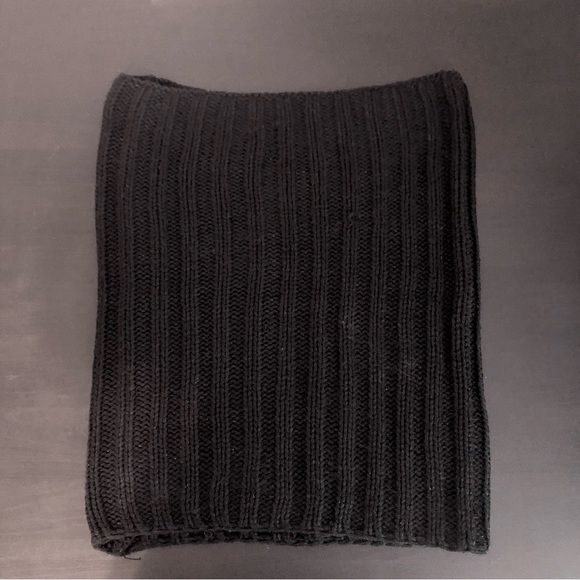 Lot of 3 Scarves- 2 Infinity Style and 1 Cowl Neck Style- Black, Grey and Cream - Picture 7 of 8